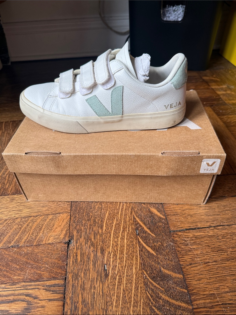 Veja White Leather Kids Sneakers with Mint V and Velcro Straps